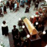 Decine di migliaia di persone percorsero il cortile del Karolinum, 25 gennaio 1969 (Fonte: ABS)