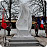 Sokol members on honourable guard beside the monument, 19 January 2009 (Photo: Přemysl Fialka)