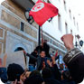 Fotografie z demonstrací v Tunisu, leden 2011 (Zdroj: Wikipedia Commons) 